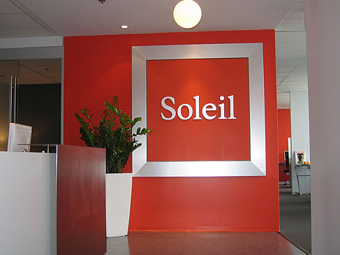 Groupe BLH, enseigne, signalisation, lettrage, design graphique, borne, mobilier urbain, lutrin